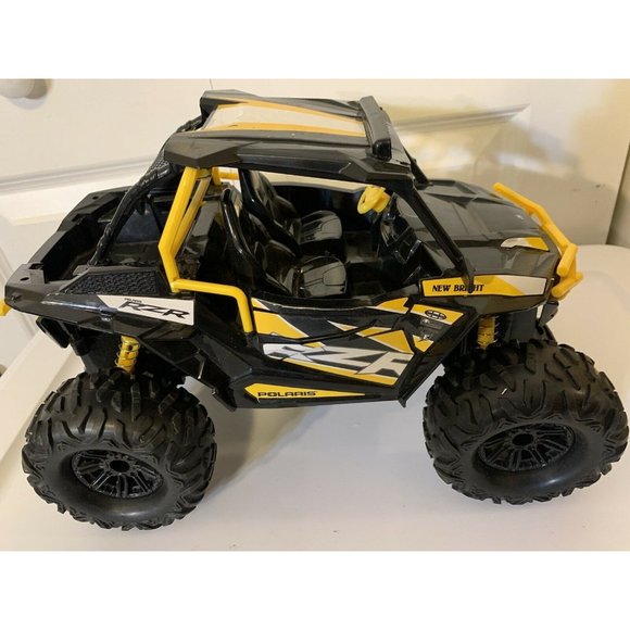 New Bright RC 1:14 Scale Polaris RZR ATV - Yellow no remote no battery cover 13” - Picture 2 of 12